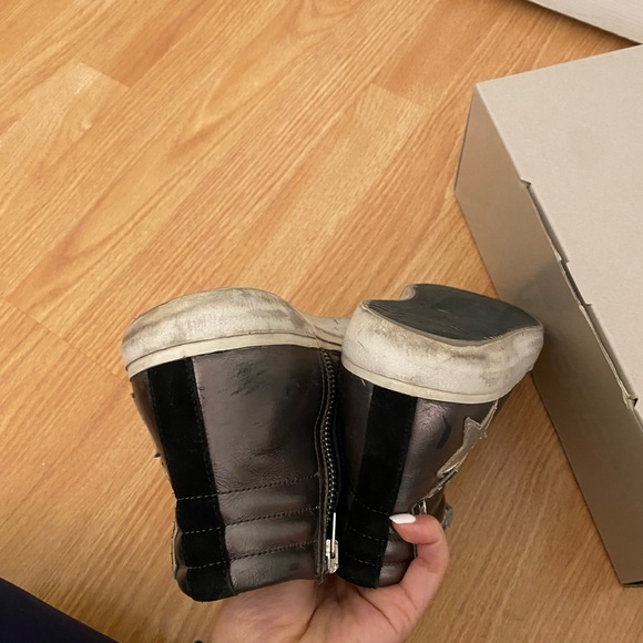 Golden Goose Gray and Black Slide Classic Sneakers - Picture 6 of 9